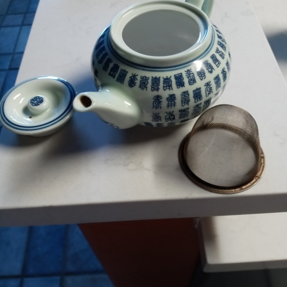 Chinese teapot - Picture 2 of 8